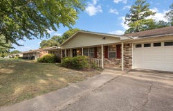 202 Sherwood Drive, Longview, TX 75605