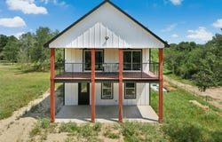3705 Callihan Rd, Luling, TX 78648