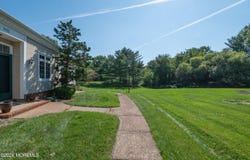 39 Winthrop Road, Monroe Twp, NJ 08831