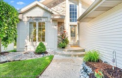 16940 Cedarbrook Drive, Haslett, MI 48840