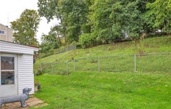 1114 Mcknight Dr, Bethel Park, PA 15102
