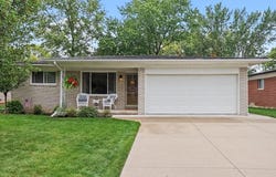 17512 Contesti Drive, Clinton Township, MI 48035