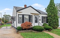 24890 Valley Avenue, Eastpointe, MI 48021