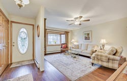 8 Adelphi Ct, Edison Twp., NJ 08837-2709