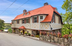 44 Tower Hill Loop, Tuxedo Park, NY 10987