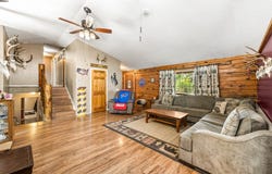 81 Walker Rd, Evanston, WY 82930