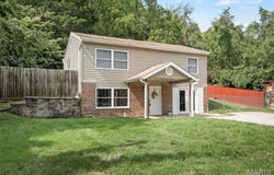 2119 Linnus Drive, High Ridge, MO 63049