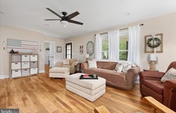 243 VESPER, CROSS JUNCTION, VA 22625