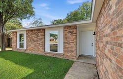 3817 Longmeadow Way, Fort Worth, TX 76133