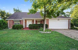 401 Woodrun Drive, Ballwin, MO 63021