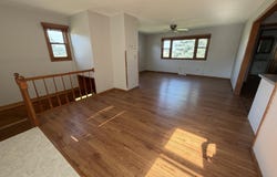 879 Minnesota Ave SW, Huron, SD 57350