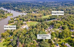 912 Johnson Street, Fox River Grove, IL 60021