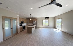5119 E 67th St, Sioux Falls, SD 57108