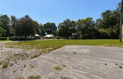 911 CHERRY Drive, LANETT, AL 36863