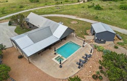 186 W Hells Gate Drive, Strawn, TX 76475