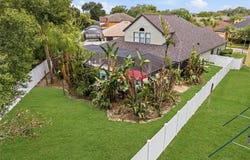 1945 ABBEY RIDGE Drive, DOVER, FL 33527