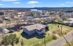 1107 Seneca Dr, Burnet, TX 78611