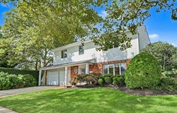 2039 Blanche Lane, Merrick, NY 11566