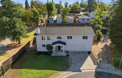 305 Castle CT, ROSEVILLE, CA 95678