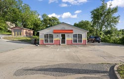 310 E 3rd Street, Grove, OK 74344