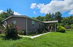 1314 Torchlight Rd, Louisa, KY 41230
