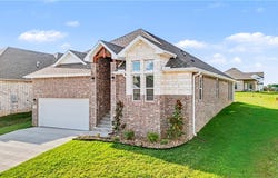 1130 Garrett Lane, Centerton, AR 72719