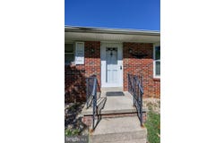 42 OAK Lane, STEVENS, PA 17578