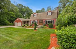 195 Colonial Dr, Somerset, MA 02726