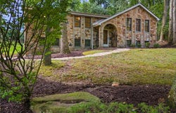204 Fineview Dr, Peters Twp, PA 15317
