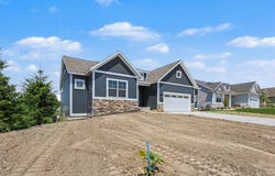 9585 Fields Drive, Zeeland, MI 49464