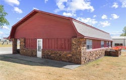 410 E Taylor Street, Caney, KS 67333