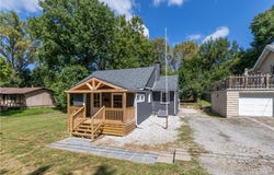 2701 Karnes Road, St Joseph, MO 64505