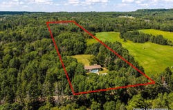 1349 Bourdage Rd, Two Harbors, MN 55616