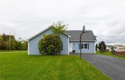132 Grangerford Hts, West Henrietta, NY 14586