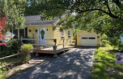 66 East Street, Canandaigua, NY 14424