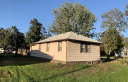 379 Nicollet Ave SW, Huron, SD 57350