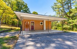 165 Valley Road, Stearns, KY 42647