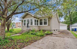 1430 Hawthorne Avenue, Waterloo, IA 50703