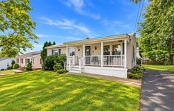 11 Irene St, New Bedford, MA 02745