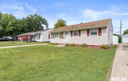 3041 Trinity Avenue, Springfield, IL 62702