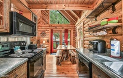 3003 Eagles Claw Way, Pigeon Forge, TN 37863