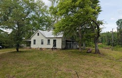 281 Mule Pulling Rd, BELDEN, MS 38826