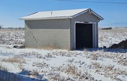 40444 Bush Rd, Avondale, CO 81022