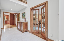 17 Plumtrees Road, Newtown, CT 06470