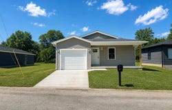 511 College Avenue, Mitchell, IN 47446