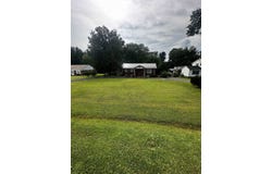 230 Forrest Road, Hurricane, WV 25526