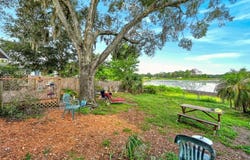 37401 TURNER Drive, UMATILLA, FL 32784