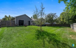 900 E 64th St, Sioux Falls, SD 57108