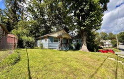 207 SPRINGDALE AVE, BECKLEY, WV 25801