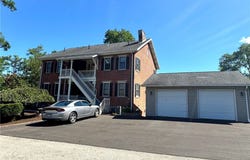 1319 Riverside Dr, Bridgewater, PA 15009